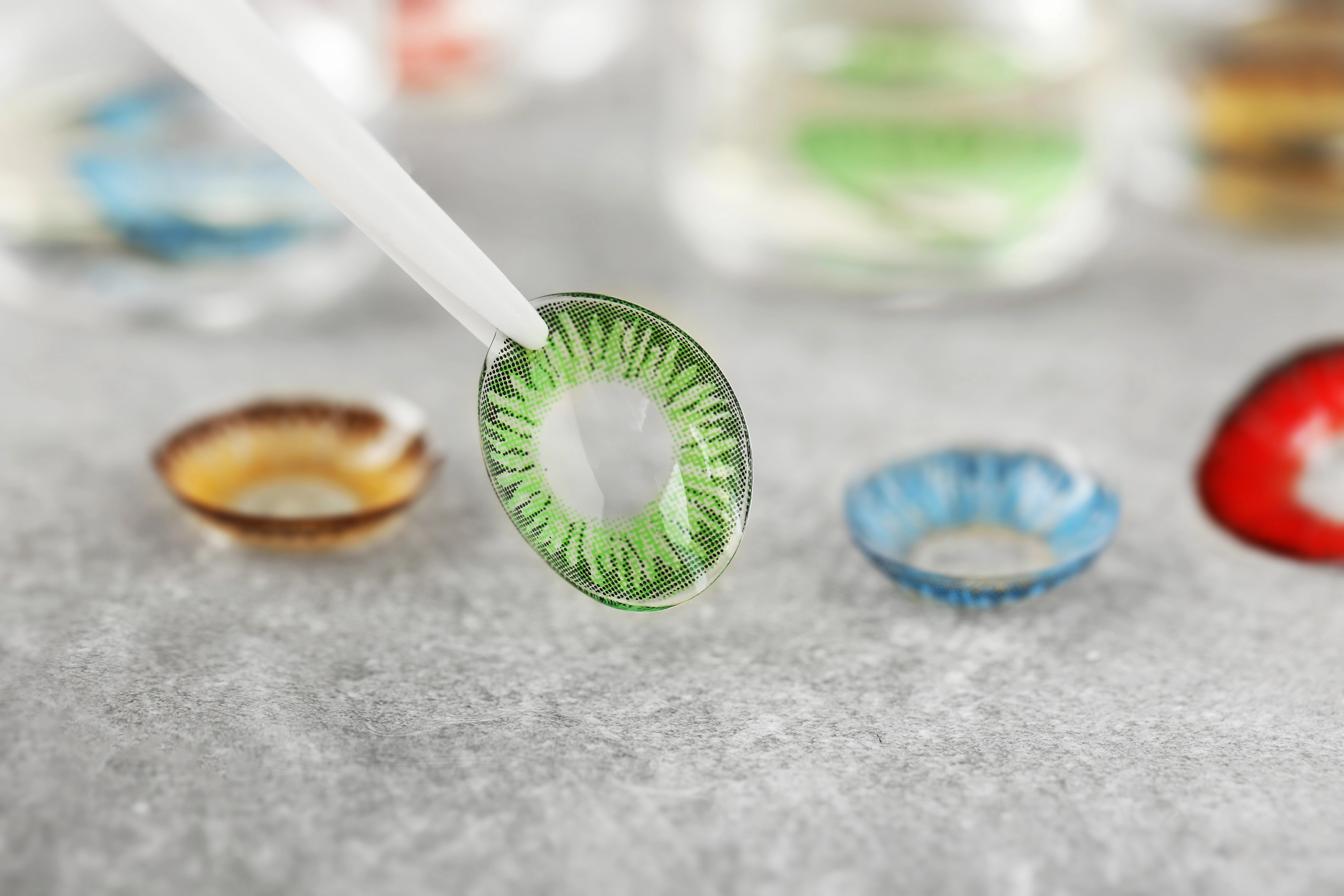 Gözlerinizi Işıldatacak Yenilik: Lacelle Tri Kolor